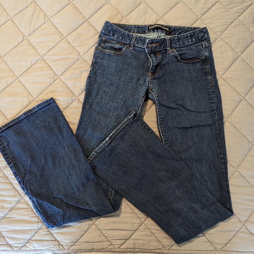 Express women's jeans, boot cut. 6r.